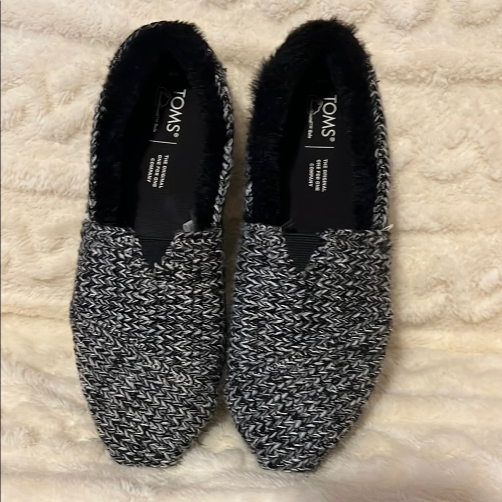 Toms Alpargata Charcoal Gray Black Sweater Fur Inside Leather Sole 8M
